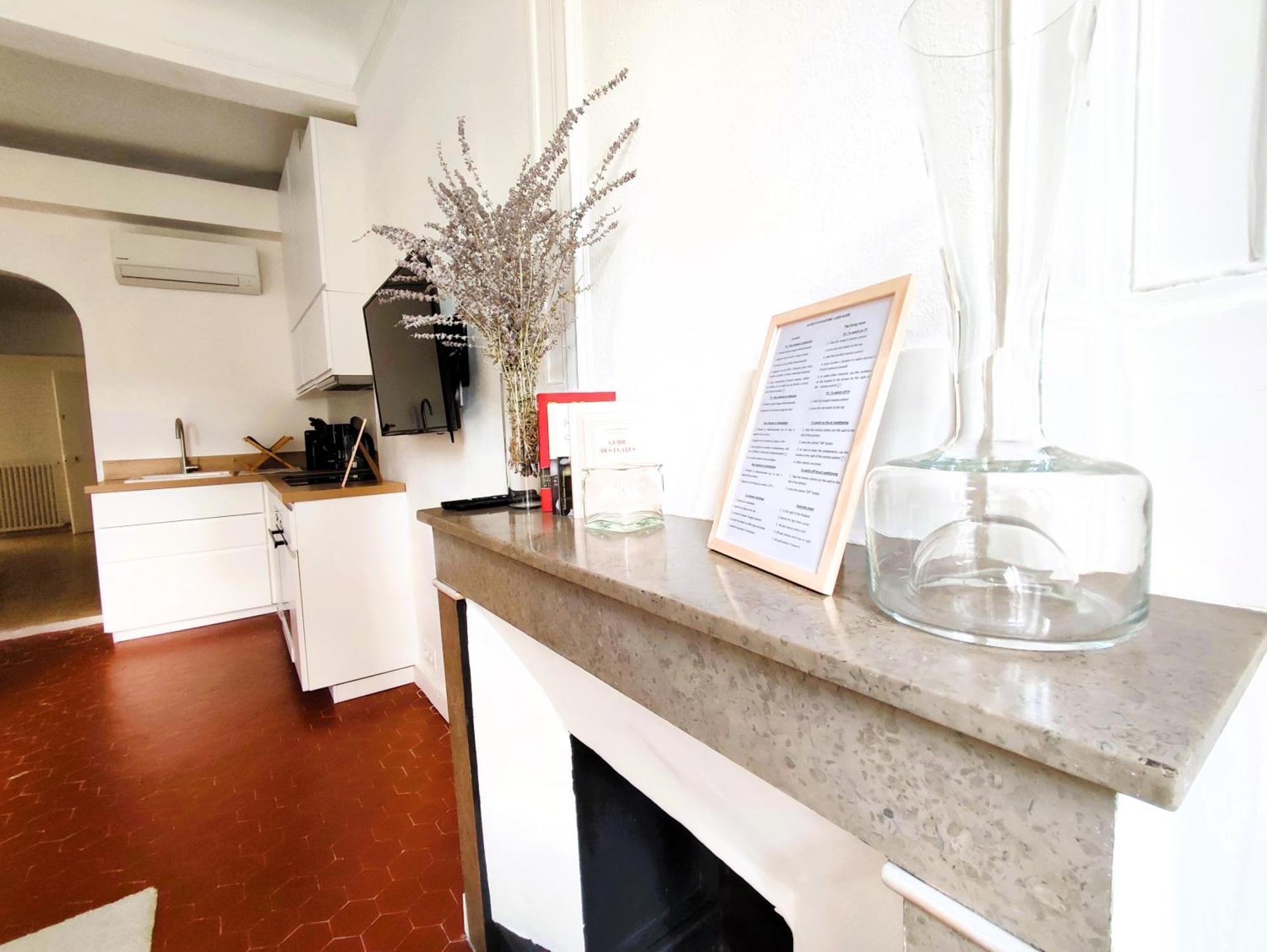 Appartement Climatise Parking Gratuit Surveille Avignon Exterior foto